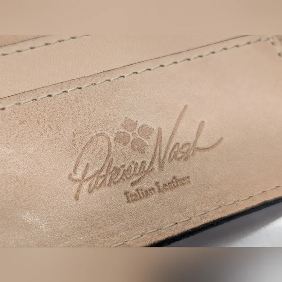 Patricia Nash Leather Clutch/Passport Holder - EUC Tan 7.5x5 Inches - Picture 11 of 13